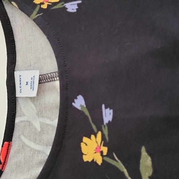 Brand new Old Navy dress - Picture 2 of 3